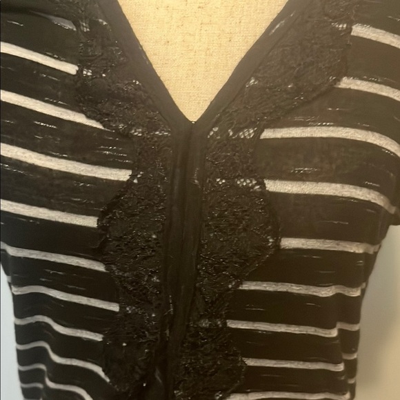 Black and White Striped Women's Top - Picture 2 of 6